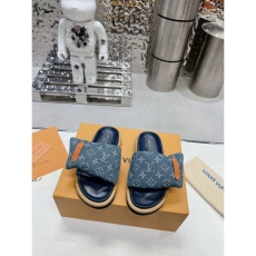 Louis Vuitton Slippers